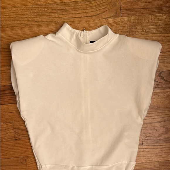GoodTimeUSA Shoulder Pads Bodysuit Mock Neck Back Zip Cream Ivory Women L - Picture 2 of 6